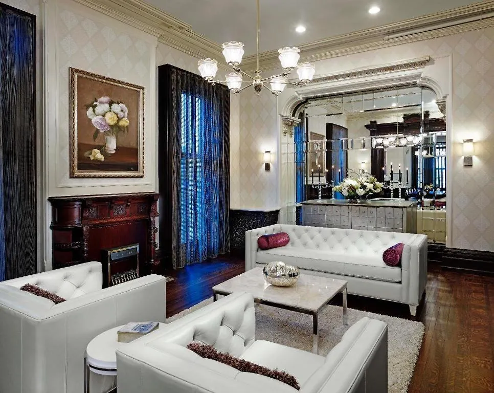 **** Hotel Delsuites James Cooper Mansion Toronto Canada